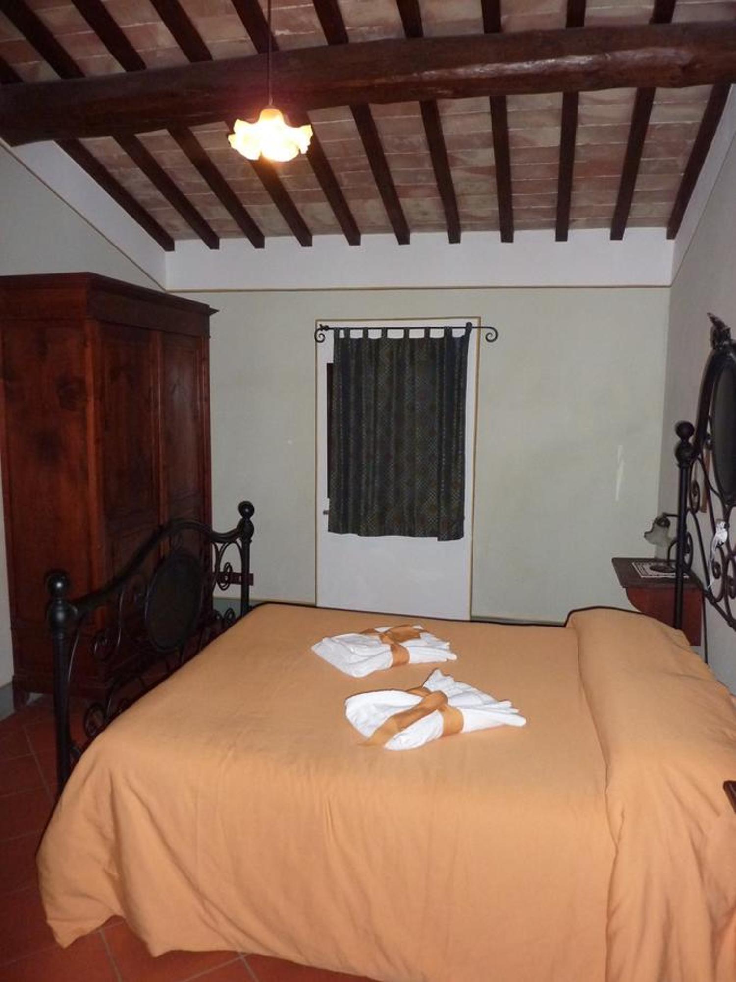 Agriturismo Cerreto Πιέντσα Δωμάτιο φωτογραφία